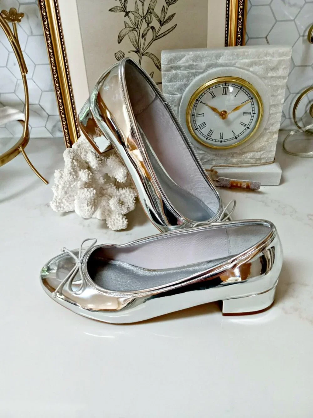 79.99 STEVE MADDEN SILVER CHERISH PATENT LOW HEELS